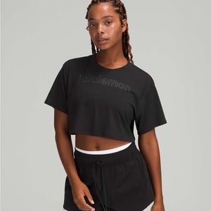NWT Lululemon all yours crop tee graphic size 8 black